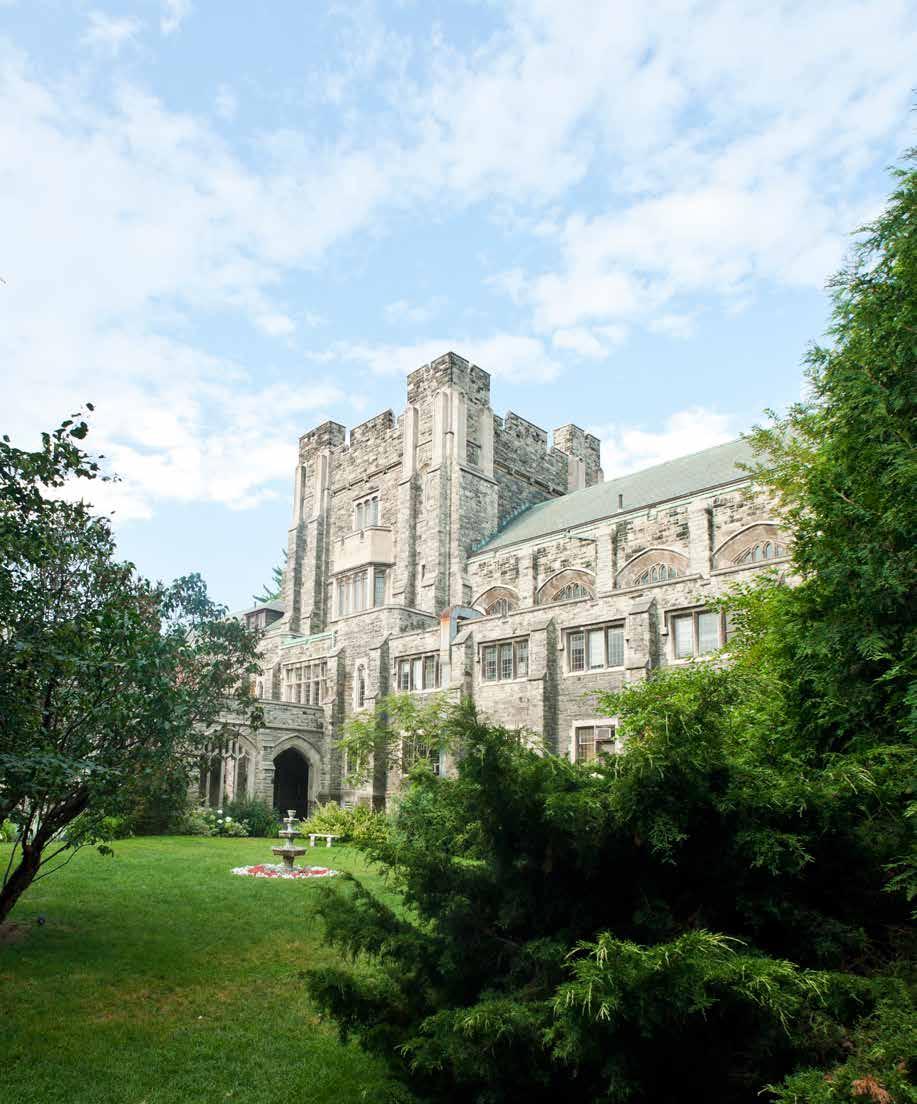 SCHOOL AND CITY Study at Canada s most prestigious university in the heart of downtown Toronto University of Toronto Over the past 188 years, the University of Toronto has established itself as a