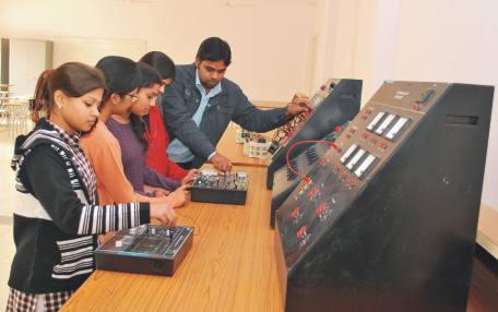 Basic Mechanical Engineering Laboratory, Central workshop, Energy Conversion Lab, SOM Lab, Hydraulics Lab, KOM Lab, DOM Lab, Fluid Machines Lab, and Drawing Hall are fully equipped with advanced