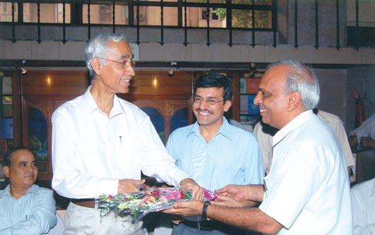 news from administration Farewell of outgoing Chairman of CBSE Shri Ashok Ganguly A function was organised on August 26, 2008 to bid farewell to Shri Ashok Ganguly who has been repatriated to his