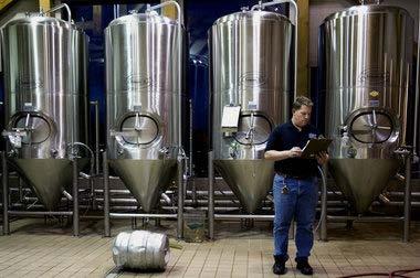 Bio-Manufacturing and Beer This analysis will include economic and labor insight data for occupations related to bio-manufacturing and beer brewing, as well as existing beer brewing educational