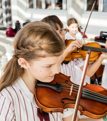 The music program is available from the Preparatory Year, so it is truly an inclusive program encompassing strings, voice, and performance that caters for a range of interests and talent levels.