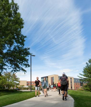 Financial Aid Available to GVSU Students Institutional Financial Aid Commitment Amount Increase 2011-12 $31,139,318 19.32% 2012-13 $33,688,333 8.18% 2013-14 $35,134,477 4.29% 2014-15 $38,121,517 8.
