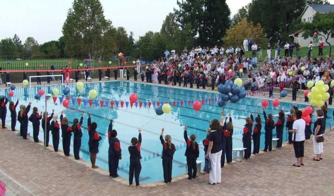 The excitement mounted as the girls prepared for this big event and the Grade 3s practised hard for their special synchronized swimming exhibition.