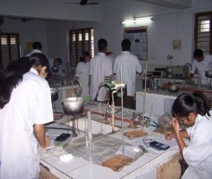 Laboratory details UG