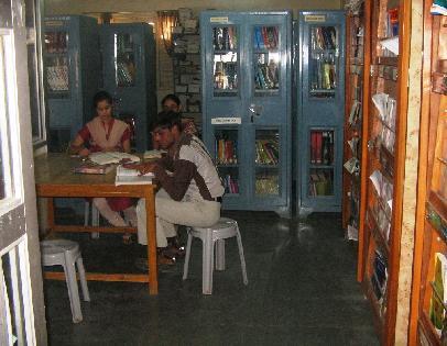Library facilities Cafeteria