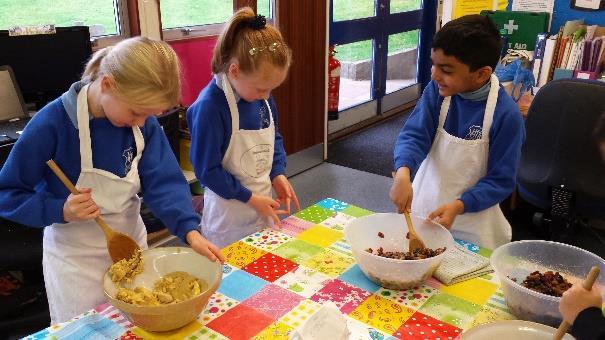 Next it was time to make our Christmas cakes and we used the experience to learn