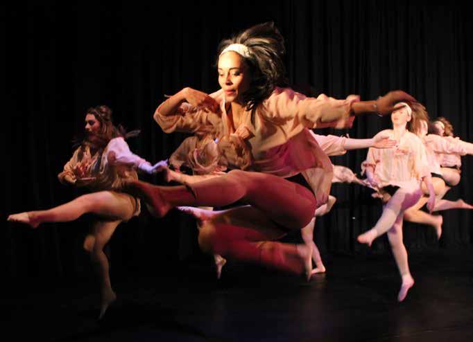6A Level Dance 6 A Level Dance requires students to perform both solo and within a group.