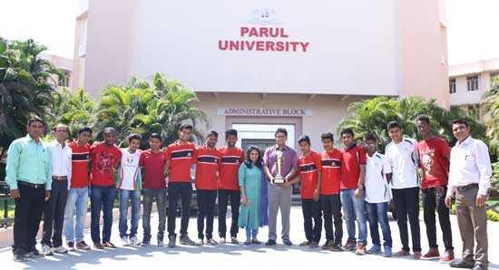 PARUL UNIVERSITY PU s Football Team declared Runner s Up