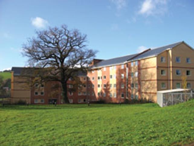 Accommodation Costs Costs vary: First year university accommodation En-suite and catered 6,500