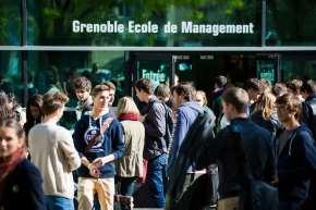 Name of institution: Address: Website : GENERAL INFORMATION Erasmus Code : Dean & Director General: Grenoble Ecole de (GEM) Syllabi and Student Testimonials: http://en.