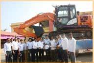 promote ZAXIS220LC, TL360Z and the NPK Series