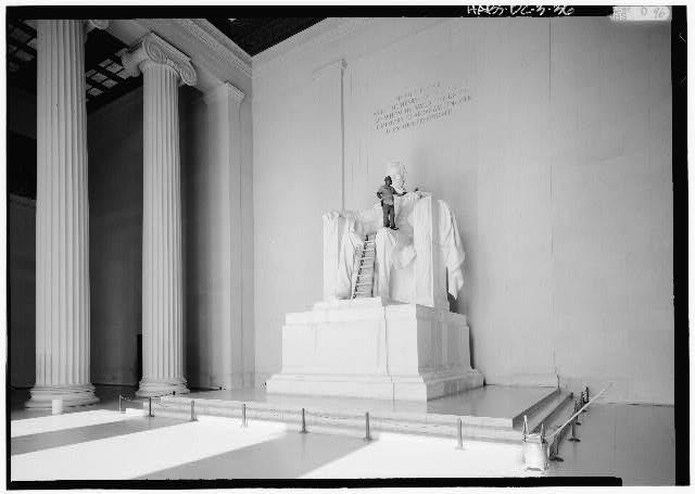 Image View of the Lincoln Statue being cleaned by James Hudson, who died at the Lincoln Memorial 4