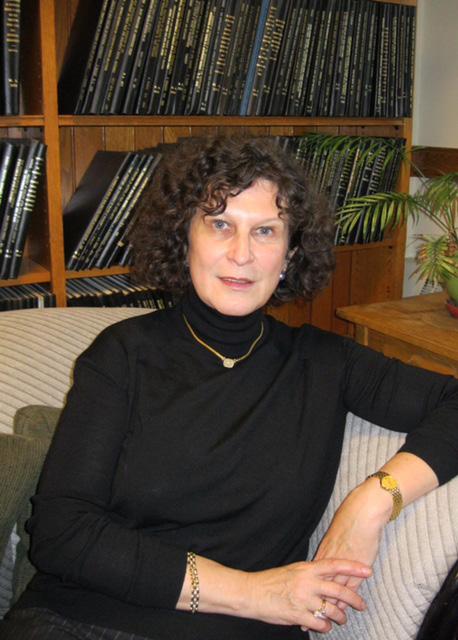 A Brief Biography of Dr. Elena Zaretsky For more than two decades, Dr. Elena Zaretsky has been working with children, focusing on language and early literacy development.