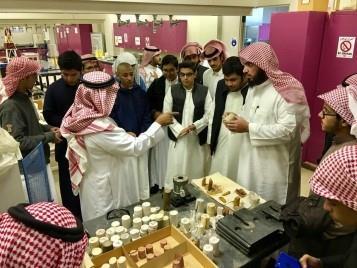 The College hosts Al-Mawardi school secondary students The College, represented by the department of petroleum and natural gas engineering, hosted a delegation of high school students from Al-Mawardi