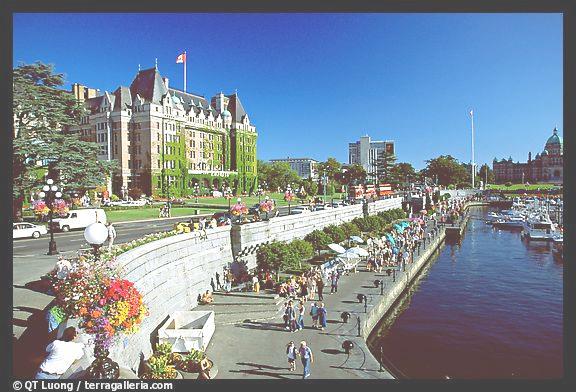 VICTORIA, BRITISH COLUMBIA With its spectacular scenery and charming ambience, it is no surprise that Victoria, British Columbia is one of the world s favourite destinations.