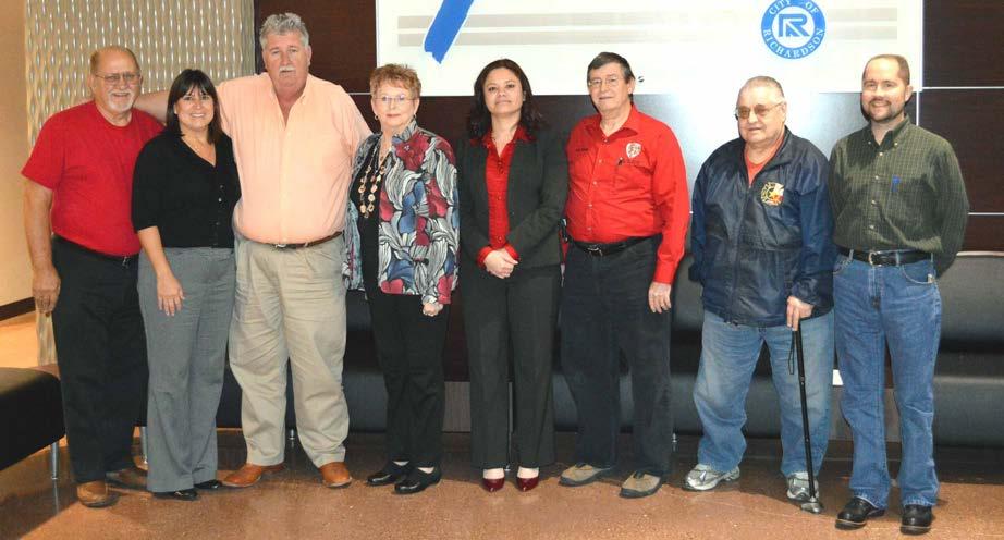 VOLUME 8, ISSUE 12 Richardson Citizen Fire Academy Alumni Association New Board Members for 2014 November 19, 2013 we elected our new Board of Directors, seen in the photo below.