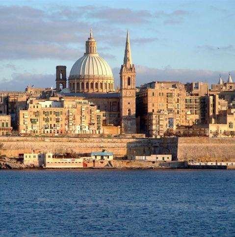 WELCOME TO MALTA! The Maltese archipelago is made up of 3 Islands Malta, Gozo and Comino. Pop 425,000 Approx.