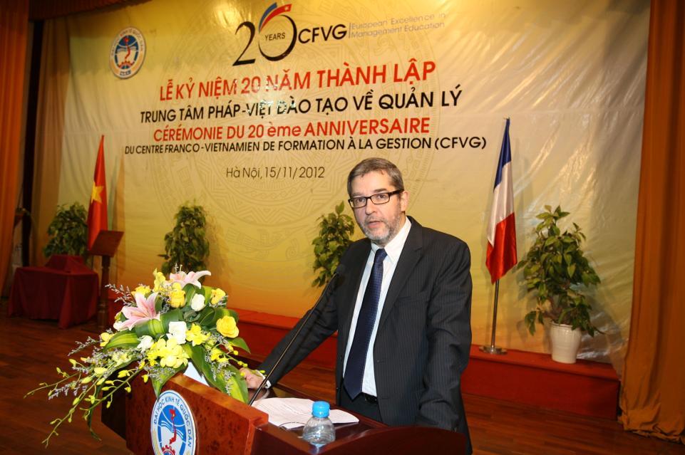CFVG celebrated its 20 th anniversary in 2012. With its long experience in higher education in management, CFVG committed to adhere to PRME s principals for its strategic sustainable development.