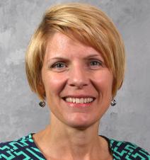 Tracy Porter, D.P.T. Physical Therapy Assistant Director of Clinical Education/ Tracy Porter received her undergraduate degree in biology from the University of Northern Iowa before earning her M.S.P.T. degree at DMU and then her D.
