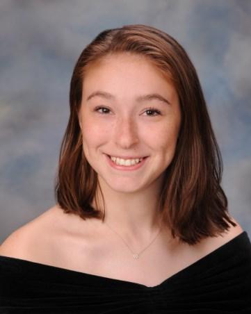 Molly Warren Class of 2017 Distinguished Seniors Molly is ambitious and strives to do great things, which she will achieve by learning and doing well in school.