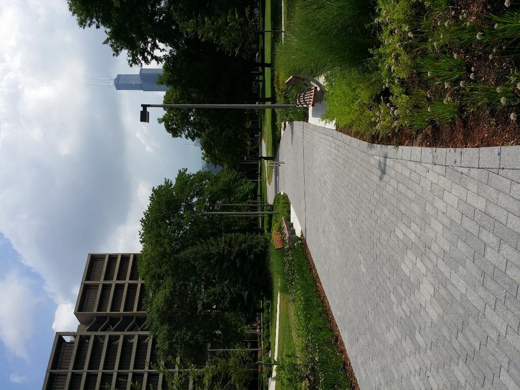 Campus Master Plan Chicago Circle Memorial Grove Completed Spring 2014 Strengthens main