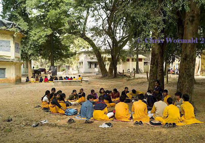 Rural Knowledge, Halwad / SABA 2012) Figure 17: Outdoor Classes in Shantiniketan But the