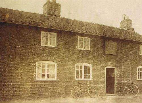 LANDLORD 1914-18 = Ralph and Mary Kettell George High Street, Sandbach (Closed in 2012 and re-opened in 2013 as a Witherspoons Pub.