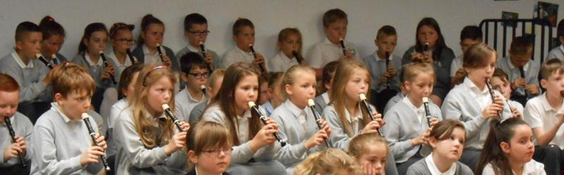 Year 4ZP Music Year 4 have been having fun practicing their recorders this