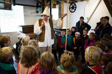 Worsbrough Mill Museum & Country Park Venue Information Stories of the Mill Opening hours: Worsbrough Mill Open 7 days a week throughout all school holidays (including all Bank Holidays) 10am to 4pm