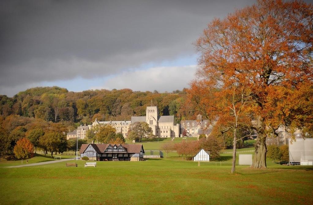 Introduction Ampleforth College is a Roman Catholic boarding co-educational Independent School (HMC), with c. 560 students aged between 13 and 18 years set in a rural environment in North Yorkshire.