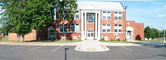 Appomattox Middle School 2020 Church Street, Appomattox, VA 24522 (434) 352-8257 Cheryl Servis, Ed. D. Principal Stephanie Totty, Asst.
