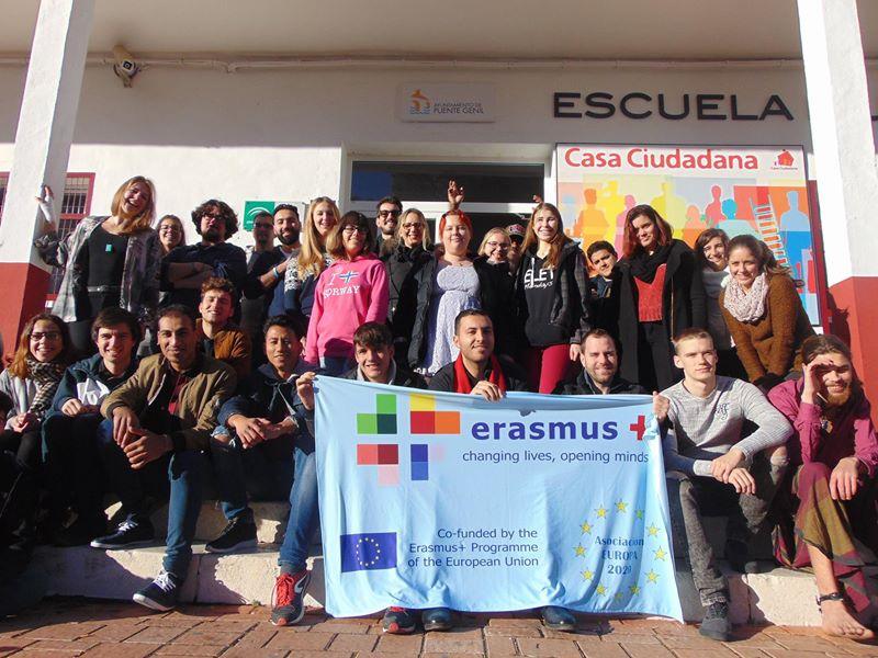 documents in English for different "Erasmus +" projects; Compilation of results such as: photos, videos, links, news.