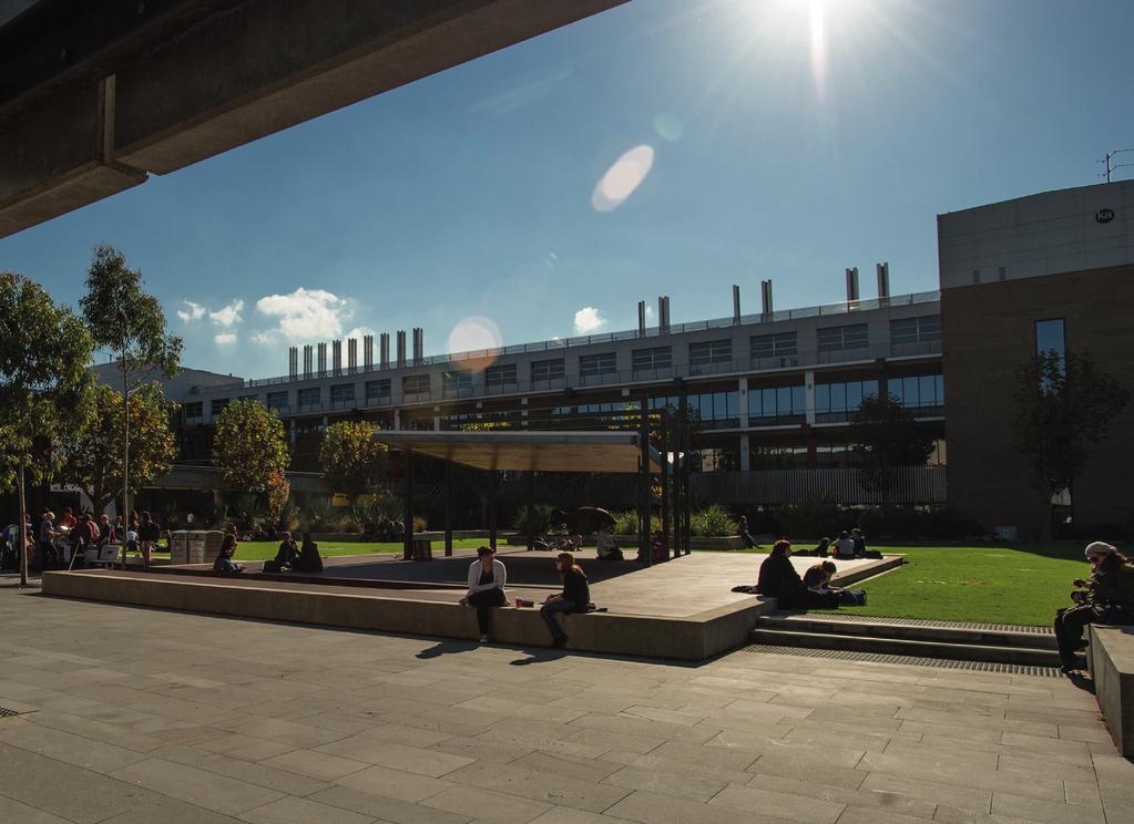 HIGHER DEGREES BY RESEARCH Deakin currently has about 1900 higher degree by research candidates smart people making the most of our excellent facilities, partnerships, strategic research centres and