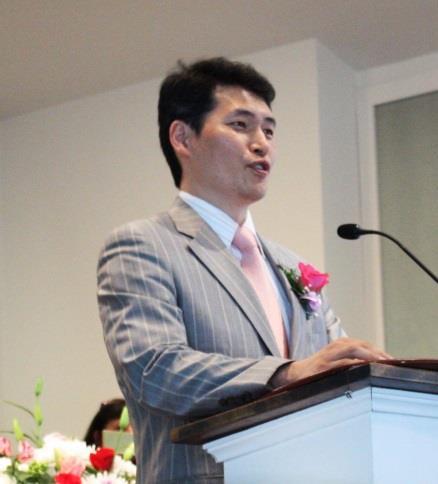 Since 2013 Byungil has served as the Pastor of the Podowon Presbyterian Church in Philadelphia. He is also the Stated Clerk of the Korean Church Council of Philadelphia for the 2017 term.