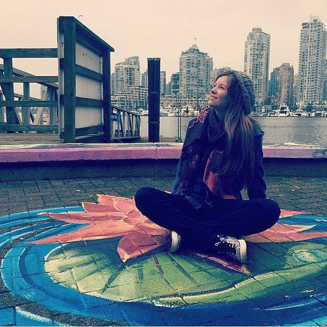 Artist Profiles: BURNABY CHALK ART EXPERIENCE 2018 Emily Gray Vancouver, BC Vancouver-based artist Emily Gray creates art that engulfs mundane spaces and transforms our everyday experiences.
