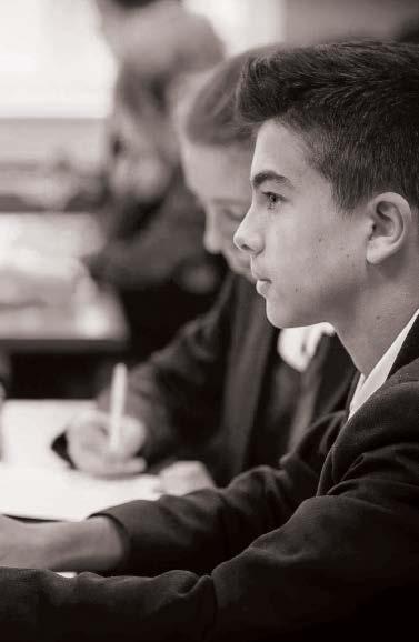 ACADEMICS Academic Curriculum We offer: Years 7 to 9 General Curriculum Two Year GCSE One Year GCSE One Year A Level Eperience Two Year A Level Small class sizes Course Subjects Offered Years 7 to 9