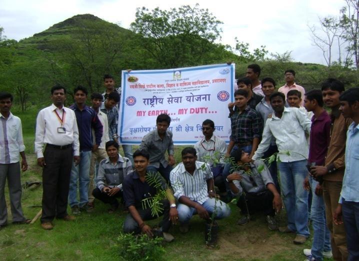 My earth my duty (Tree plantation programme) 2013-2014 In connection with the theme my earth my duty NSS unit had organized tree plantation programme at Nizarneshwar, Tal- Sangamner, Dist- Ahmednagar