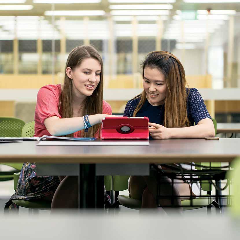 UQ offers THE ONLY Bachelor of Economics in Queensland SOPHIE TAIT Bachelor of Mathematics / Bachelor of Economics "UQ was highly recommended by a lot of my teachers and career advisers at