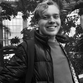 TELL US ABOUT YOUR TIME AT MALMÖ BORGARSKOLA Tell us about your time at Malmö Borgarskola VIKTOR BIRKFELDT, STUDENT AT OXFORD UNIVERSITY While many focus on the academic merits of the IB, of which
