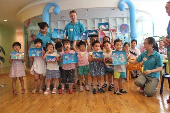Teach English in China First of all, we are very welcome the education fields, friends, work through language instruction to learn more about