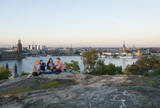 With a global perspective and through collaboration with others, Stockholm University contributes to the development of knowledge.