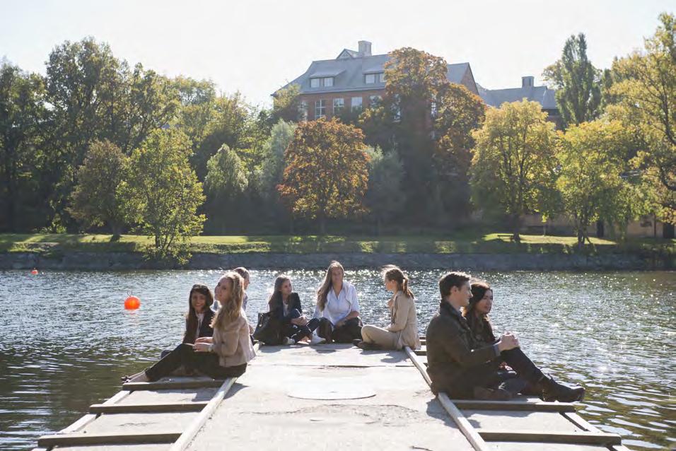 Welcome to Stockholm Business School Stockholm Business School (SBS) is one of the top Nordic business schools, educating the business leaders and managers of the future in both the private and