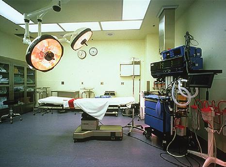 Ambulatory Surgery Center Ventura, California, 1992 Surgery Center - 14,000 s.f. The first suite to be developed in the hospital s new Medical Office Building is an independent ambulatory surgery center.