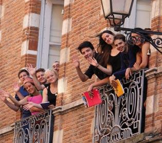 Share the French way of life and learn with Langue Onze Toulouse is a wonderful place to discover the southwest of France 4th largest city in France, 2nd university town.