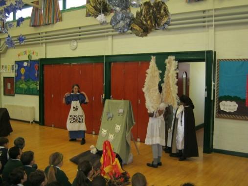 ..this is a Nativity, but no ordinary Nativity, a French Nativity! At the start we had to practise our lines and we had to know where we were standing.