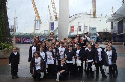 choir that performed at the O 2