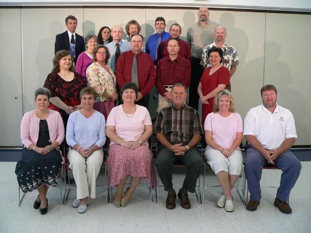 Koinonia Class The Koinonia Class is taught by Lynn Royalty, Bobby Montgomery, Barry Akins, and Julie Milburn. Most of the current class members are singles and couples ages 35 to 55.