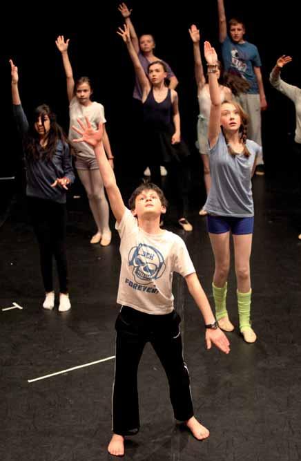 Swanning around Latymer Upper s inter-continental balletic missions On Monday, 14th June, 20 Latymer Upper School students joined over 100 young people from secondary schools in the UK and China to