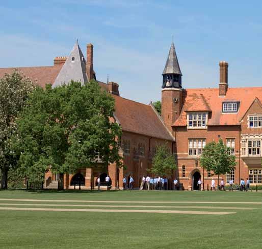 introduction Abingdon combines over 750 years of history and tradition with a modern outlook, providing an exceptional all-round education for boys from the age of 11 to 18.