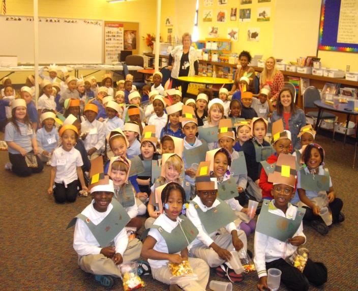 During the festivities the children enjoyed a Thanksgiving feast of juice and trail mix, which many were able to